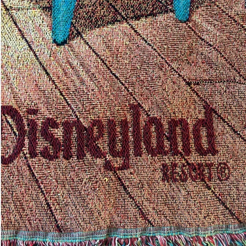 Disneyland Resort Woven Tapestry Throw Blanket Mickey Minnie Donald Goofy Pluto